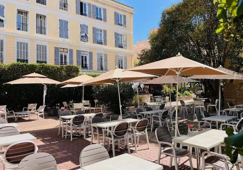 Отель De Londres