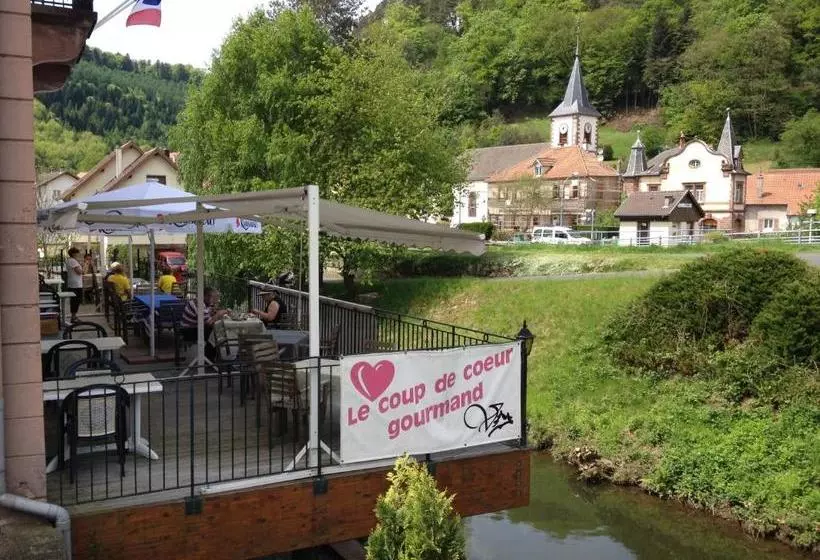 ホテル Hôtel Des Vosges