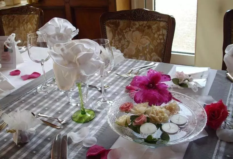 ホテル Hôtel Des Vosges