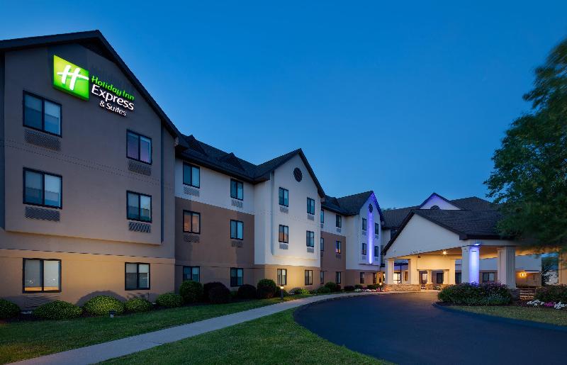 Szálloda Holiday Inn Express & Suites Bradley Airport, An Ihg