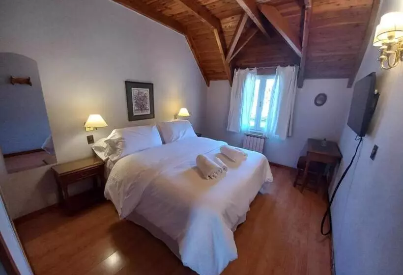 בית מלון כפרי Hosteria Las Walkirias