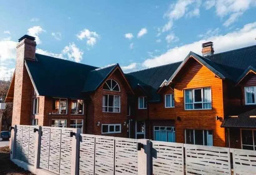 בית מלון כפרי Hosteria Las Walkirias