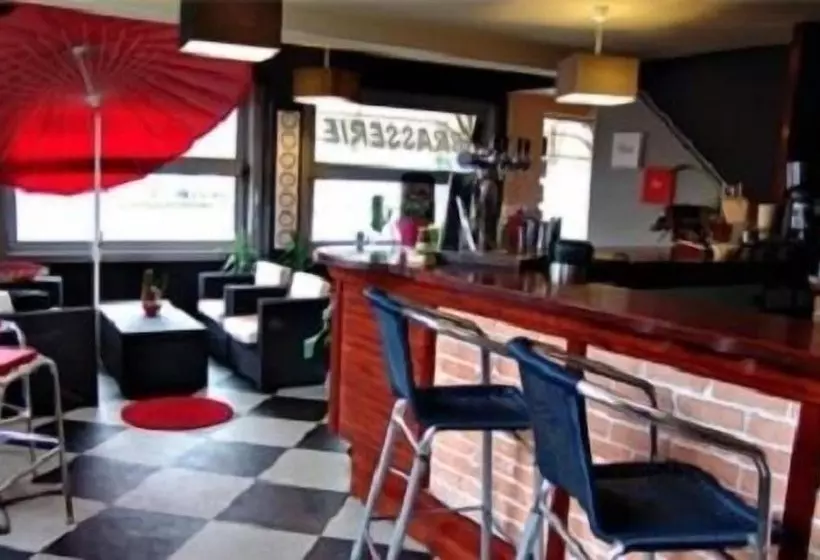 בית מלון כפרי Hôtel Les Pyrénées