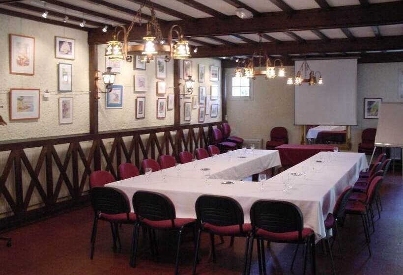 בית מלון כפרי Hôtel Les Pyrénées