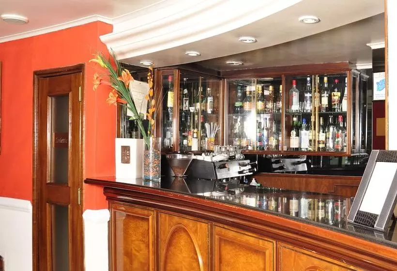 هتل Imperial Park