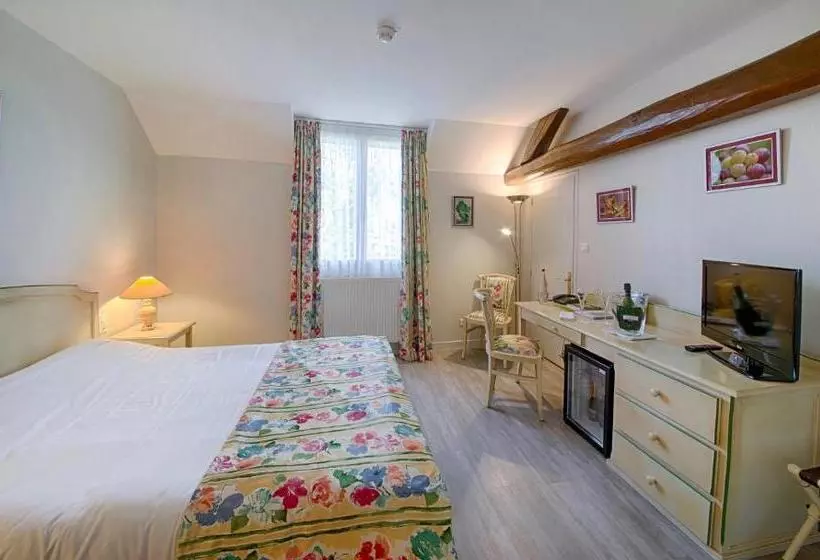 ホテル Logis Maison Gublin Auberge Du Lac