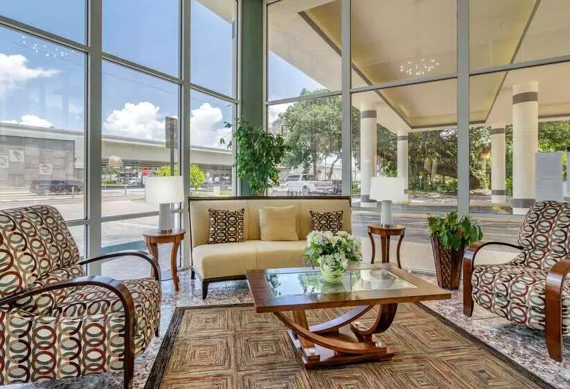 בית מלון כפרי Rodeway Inn Central Clearwater Beach