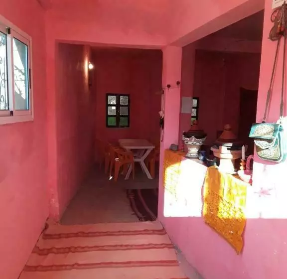 Hotelli Auberge Restaurant Les Coquelicots