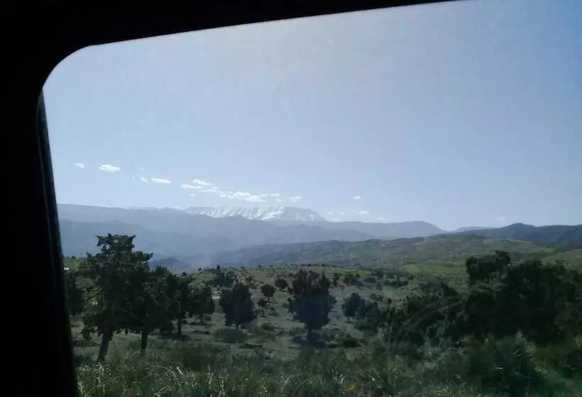 Hotelli Auberge Restaurant Les Coquelicots