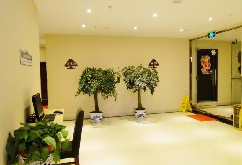 ホテル Greentree Inn Fuyang Shopping Mall