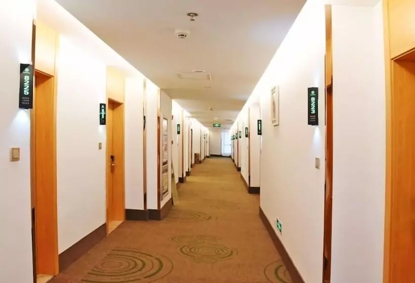 Hotelli Greentree Inn Fuzhou Gandong Bridge Express