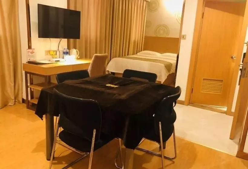 Hotelli Greentree Inn Fuzhou Gandong Bridge Express