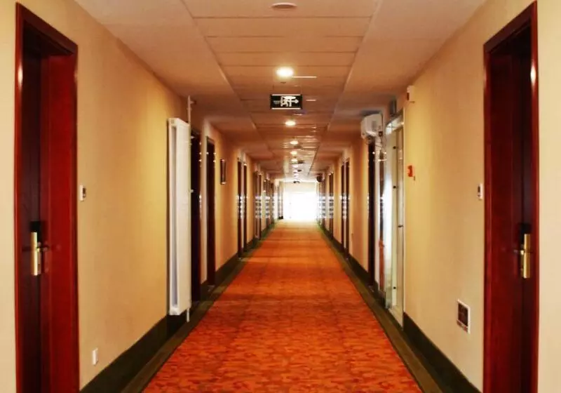 Hotelli Greentree Inn Shandong Weifang Linqu Zhanqian Road Luchuan Business