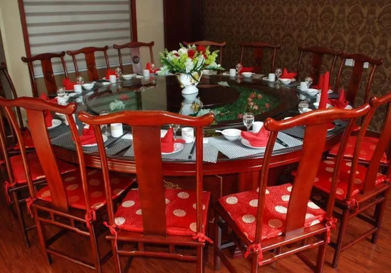 Hotelli Greentree Inn Shandong Weifang Linqu Zhanqian Road Luchuan Business