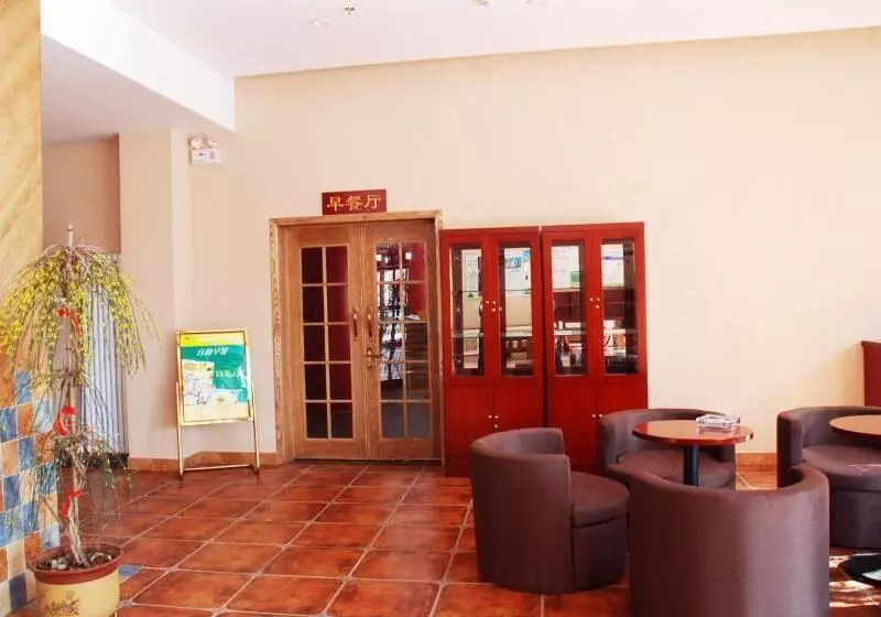 Hotelli Greentree Inn Shandong Weifang Linqu Zhanqian Road Luchuan Business