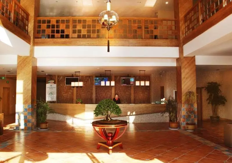 Hotelli Greentree Inn Shandong Weifang Linqu Zhanqian Road Luchuan Business