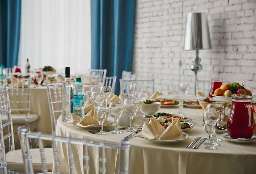 בית מלון כפרי Maxim Park