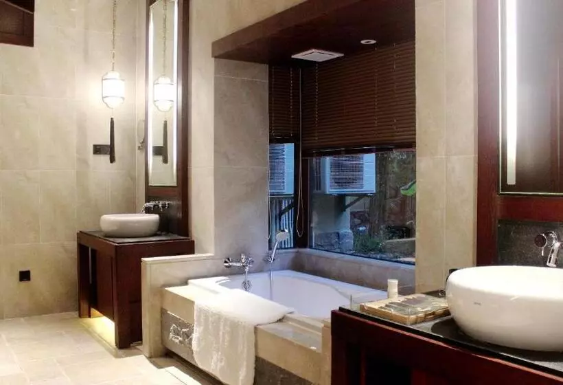 ホテル Narada Resort & Spa Cifu Lake