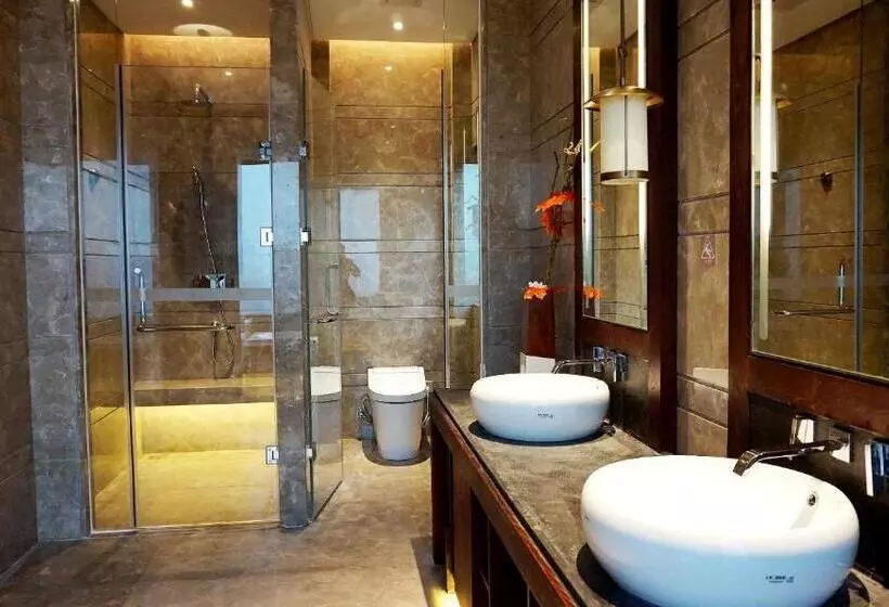 ホテル Narada Resort & Spa Cifu Lake