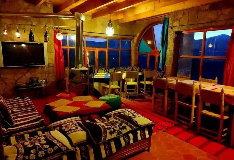 Majatalo Auberge Restaurant Afoud