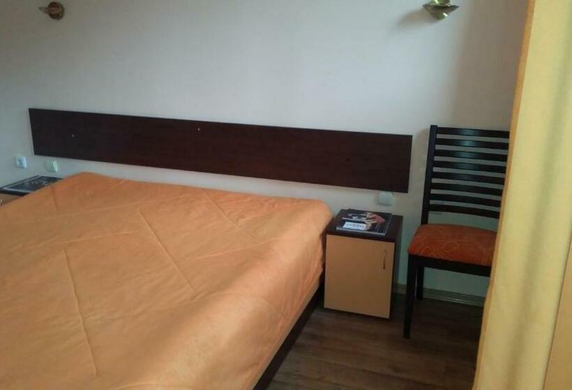 Пансион Guest House Alfa Daniel