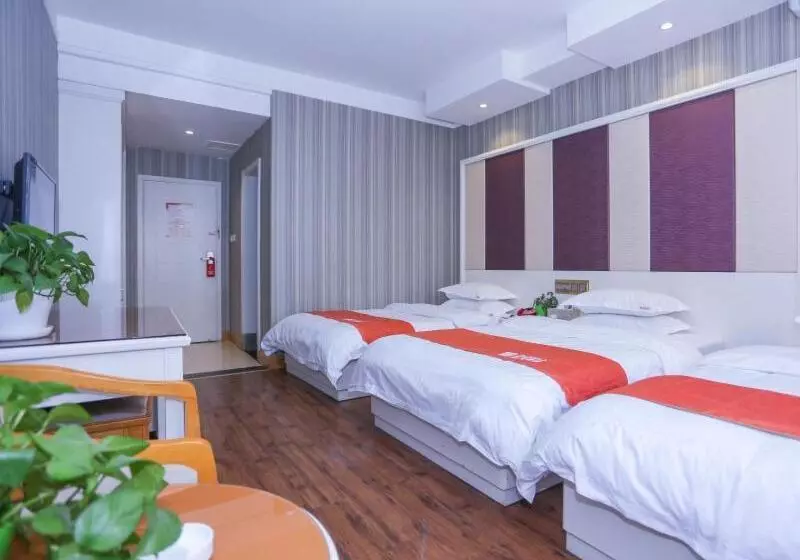 Hotelli Shell Macheng Bus Terminal