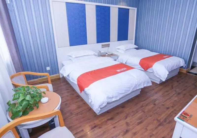 Hotelli Shell Macheng Bus Terminal