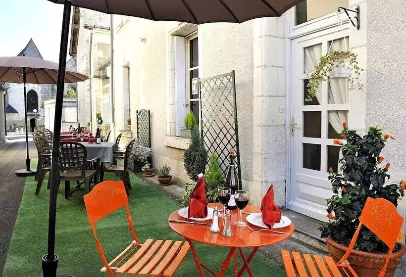 فندق Logis Auberge De La Treille