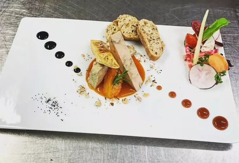 Отель Auberge Saint Thegonnec