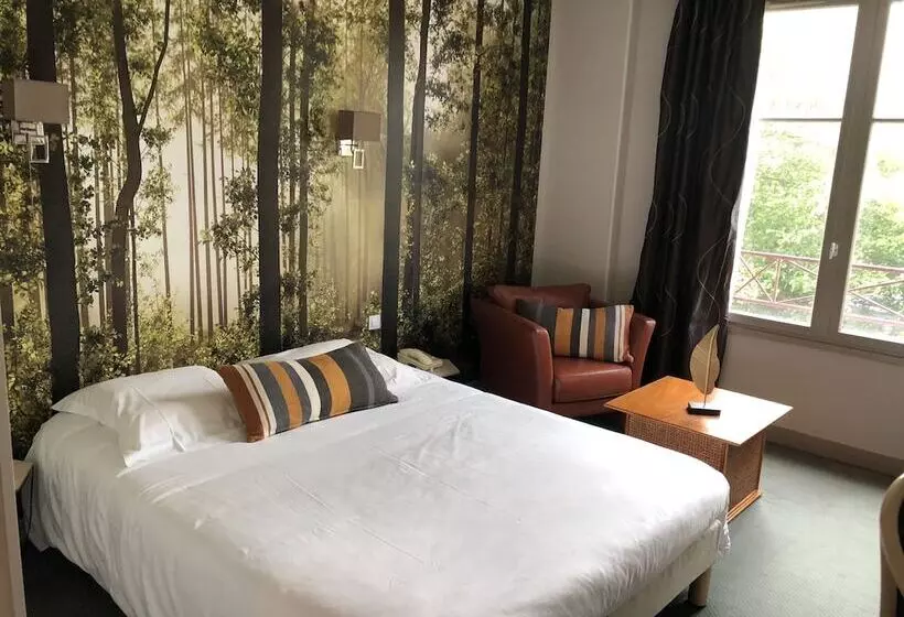 Отель Auberge Saint Thegonnec