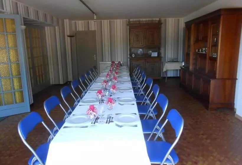 هتل Le Logis Du Pré Braheux