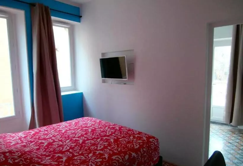 Отель Le Moderne