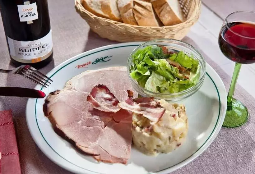 ホテル Le Rouge Gazon