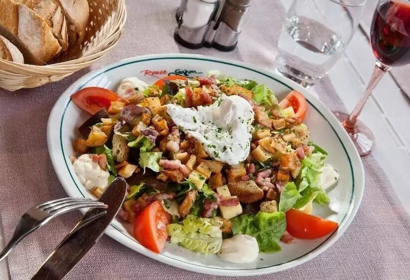 ホテル Le Rouge Gazon