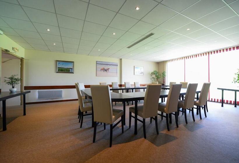 ホテル Restaurant Le Sainte Mere