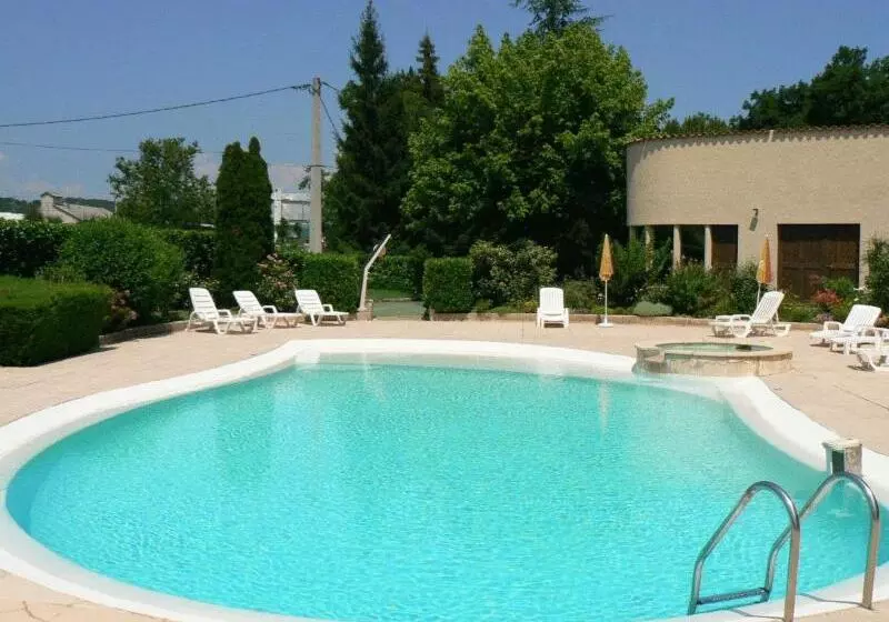 בית מלון כפרי Les Chenes