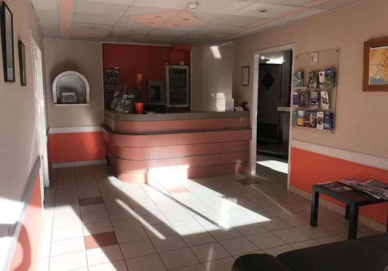 בית מלון כפרי Les Chenes