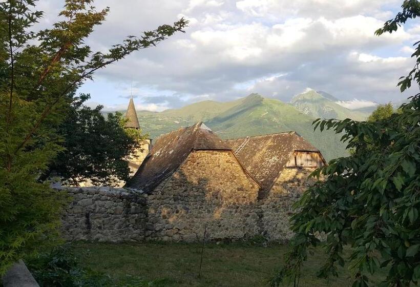 בית מלון כפרי Les Rochers