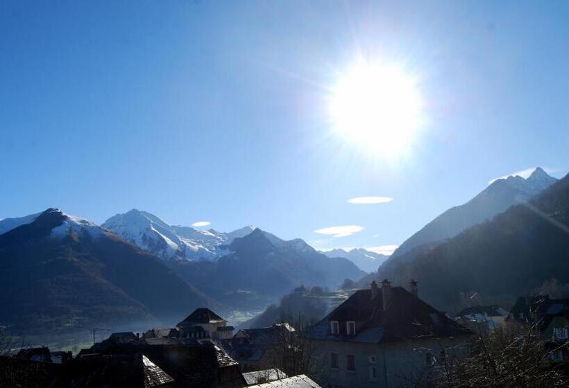 בית מלון כפרי Les Rochers