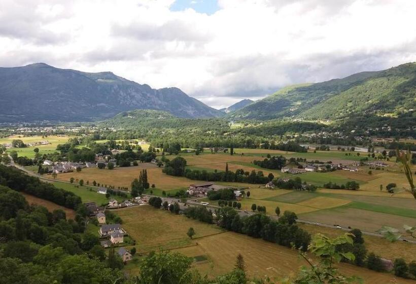 בית מלון כפרי Les Rochers