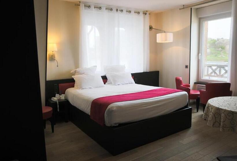 Hotel Logis Hôtel Saint Guirec Et De La Plage