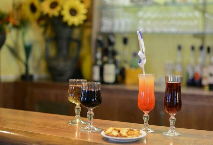 ホテル Restaurant Le Sainte Mere