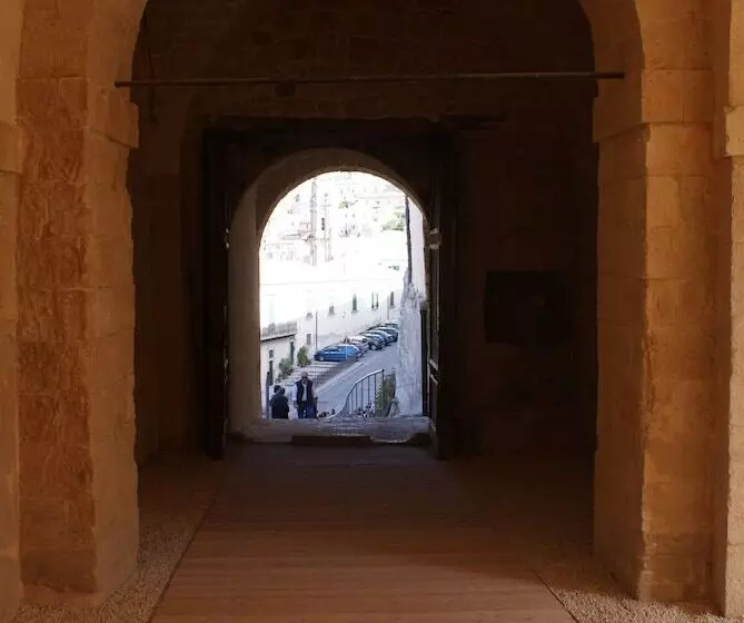 Aamiaismajoitus (B&B) Giogaia