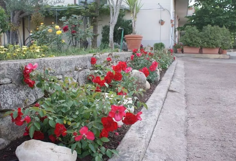 Aamiaismajoitus (B&B) Giogaia