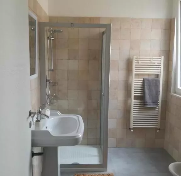 ベッドアンドブレックファースト Adagiostay