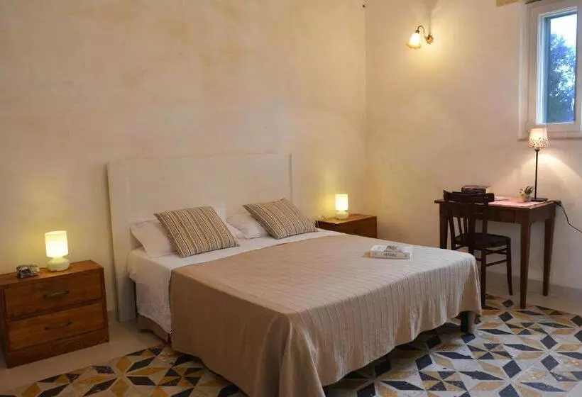 Aamiaismajoitus (B&B) Corte Dei Salentini