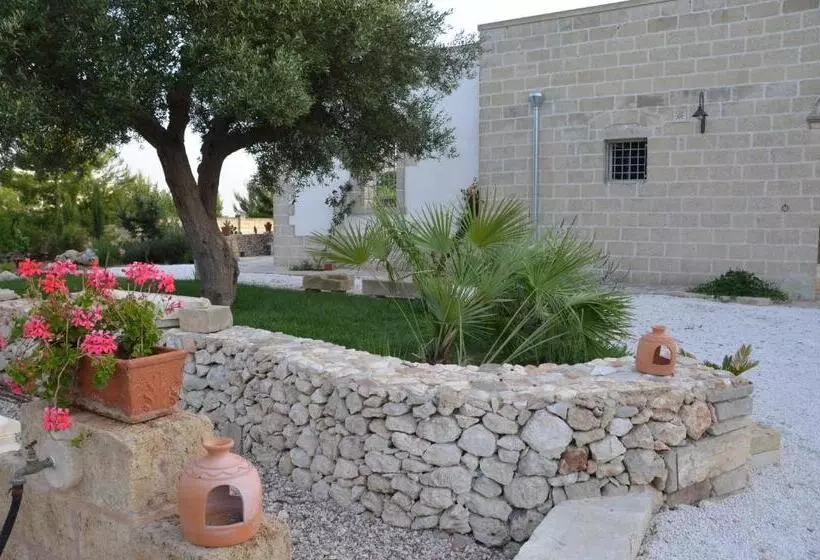 Aamiaismajoitus (B&B) Corte Dei Salentini