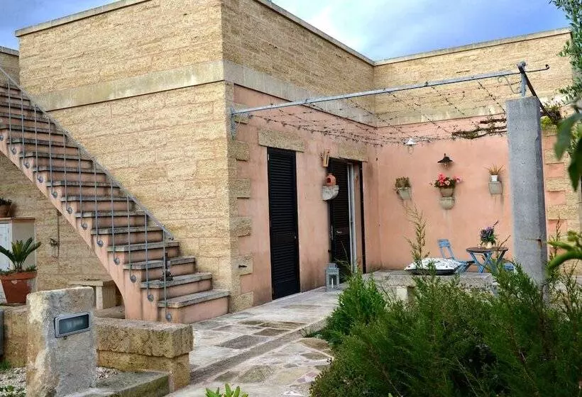 Aamiaismajoitus (B&B) Corte Dei Salentini