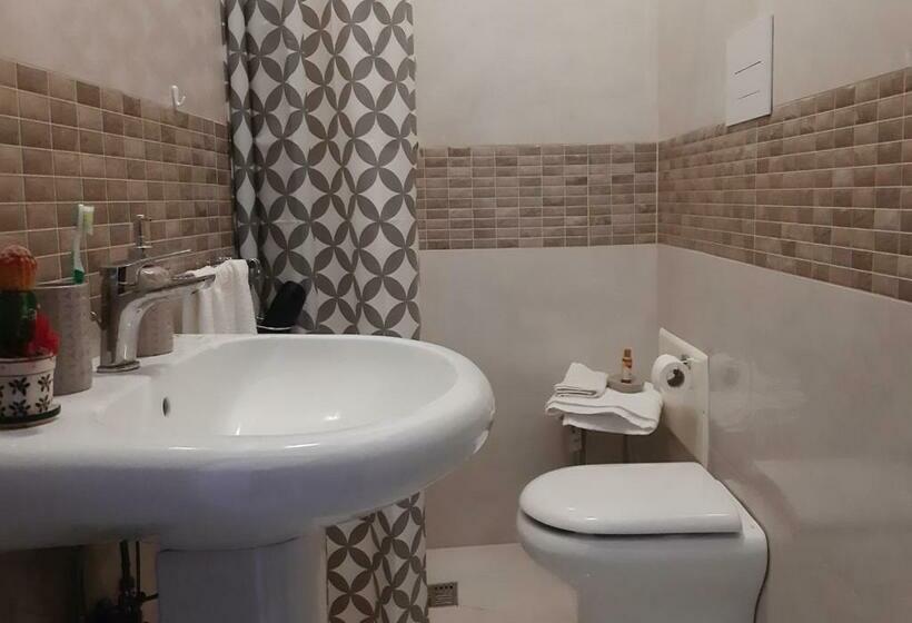 مبيت وإفطار Domus In Fonte