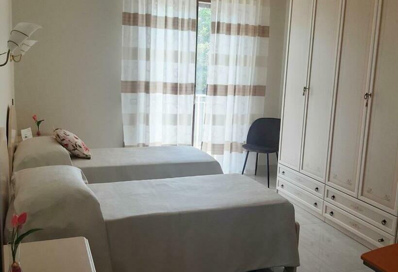 مبيت وإفطار Domus In Fonte